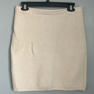 Elegant Cream Knit Sweater Skirt